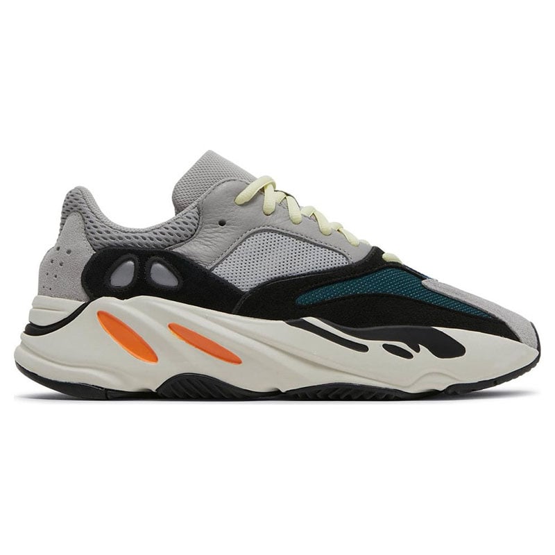Y**zy boost 700 "wave runner"