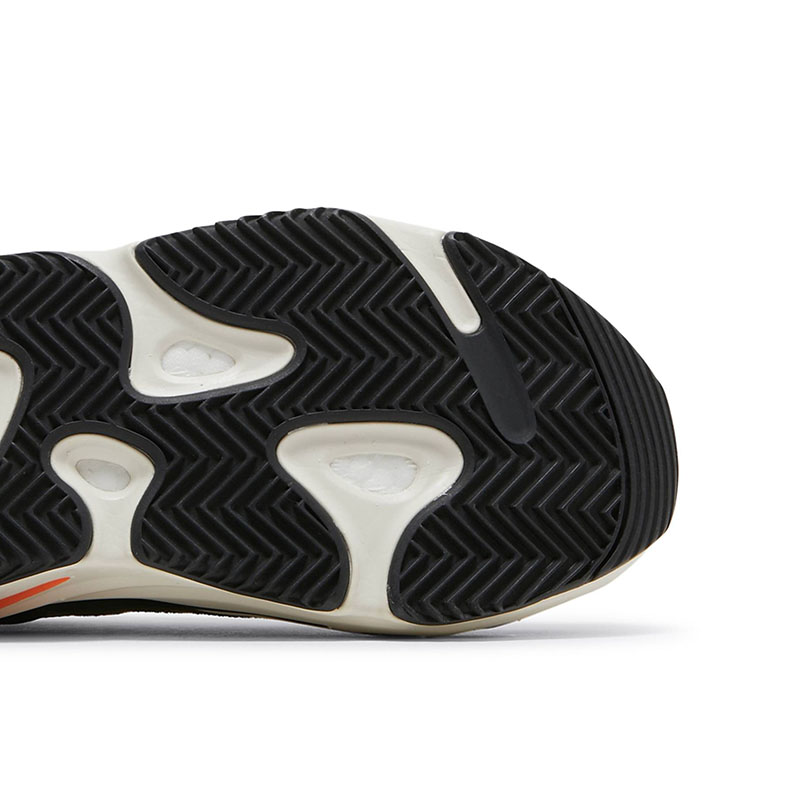 Y**zy boost 700 "wave runner"