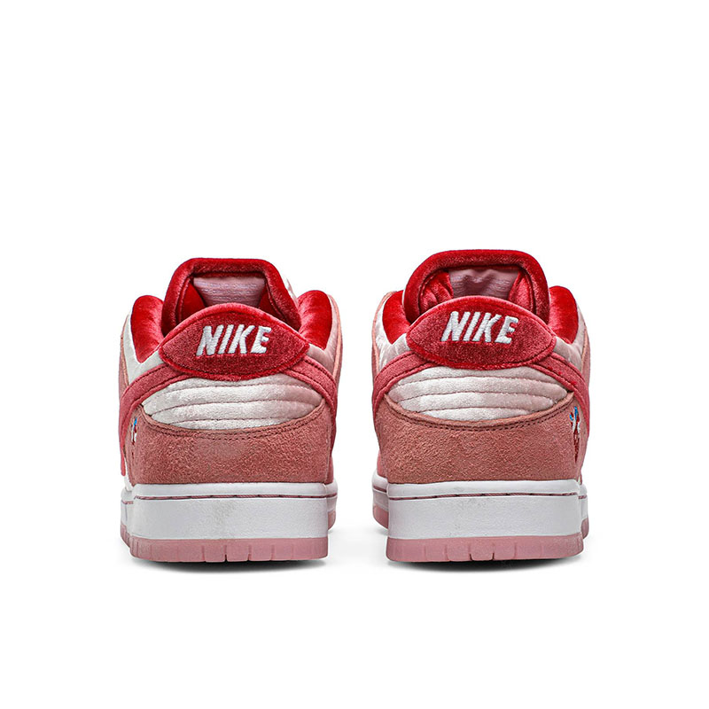 STRANGELOVE X DUNK LOW SB 