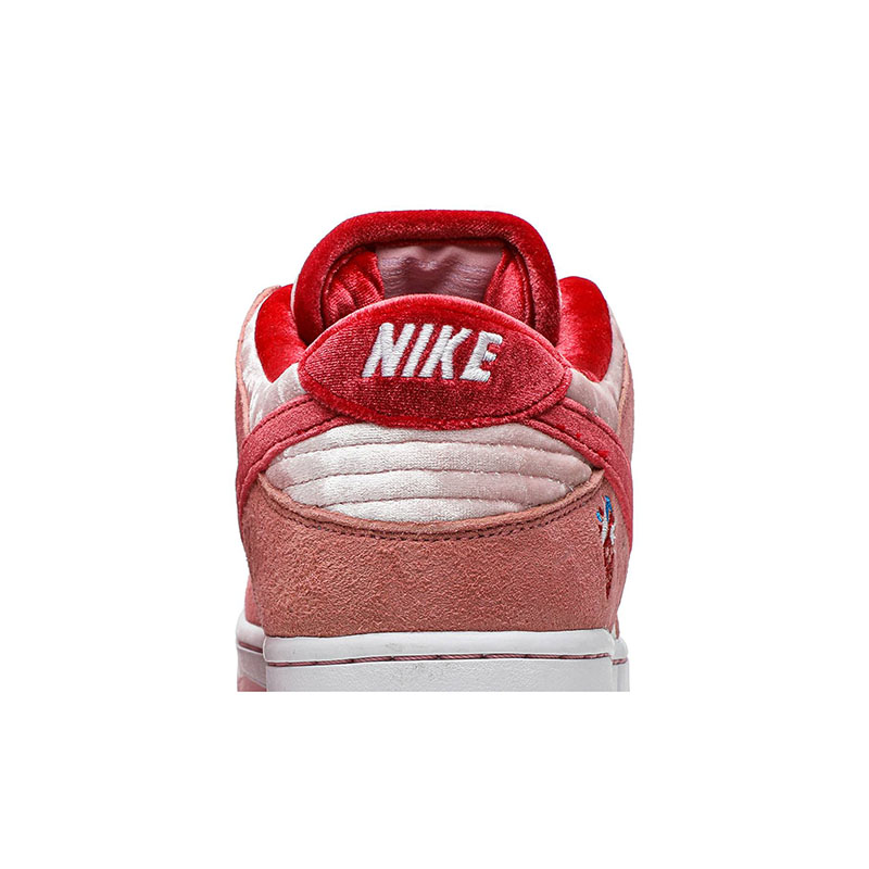 STRANGELOVE X DUNK LOW SB 