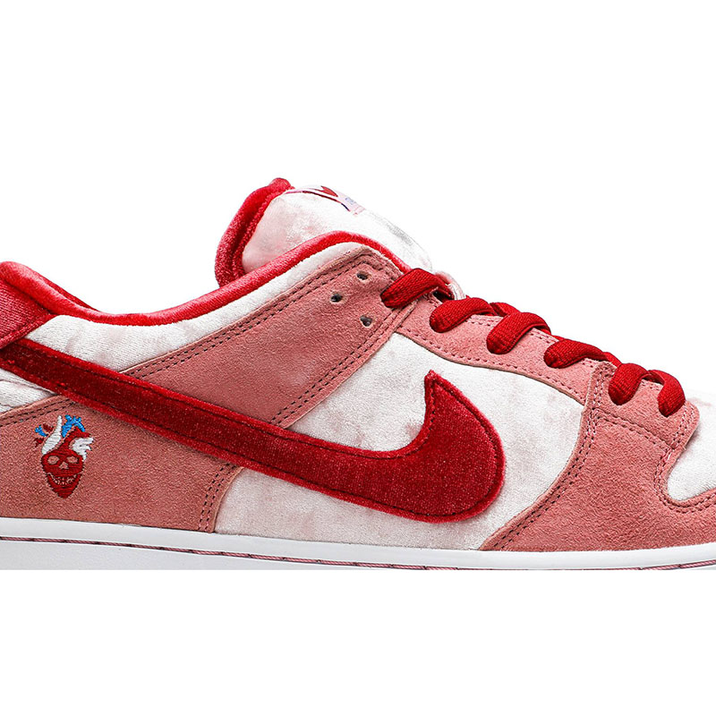 STRANGELOVE X DUNK LOW SB 