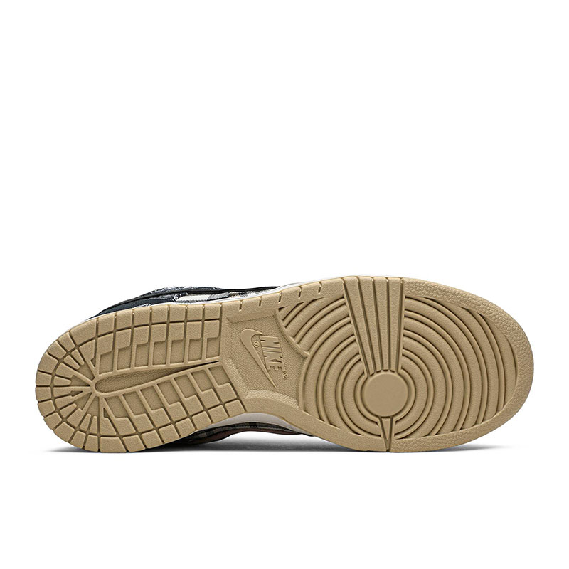 Travis Scott x SB Dunk Low PRM QS 