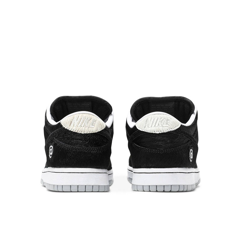 MEDICOM TOY X NIKE SB DUNK LOW OG QS