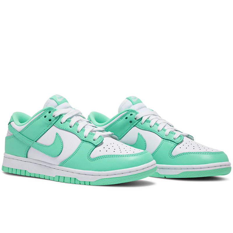 DUNK LOW 