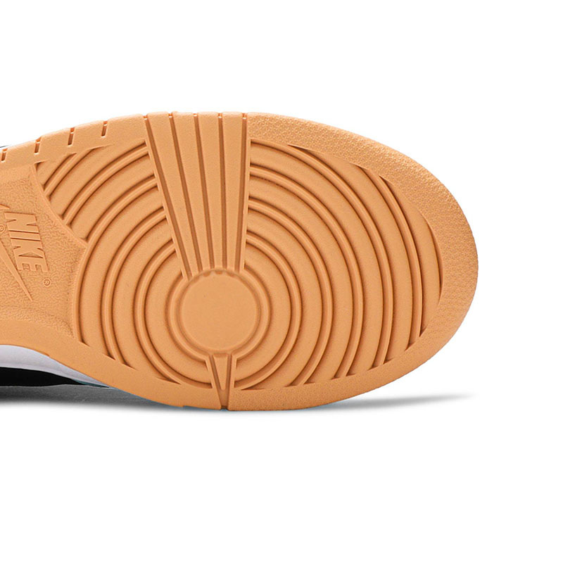 DUNK LOW SE ‘FREE.99 - BLACK’