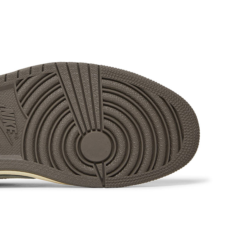 TRAVIS SCOTT X AIR JORDAN 1 LOW OG "REVERSE MOCHA"