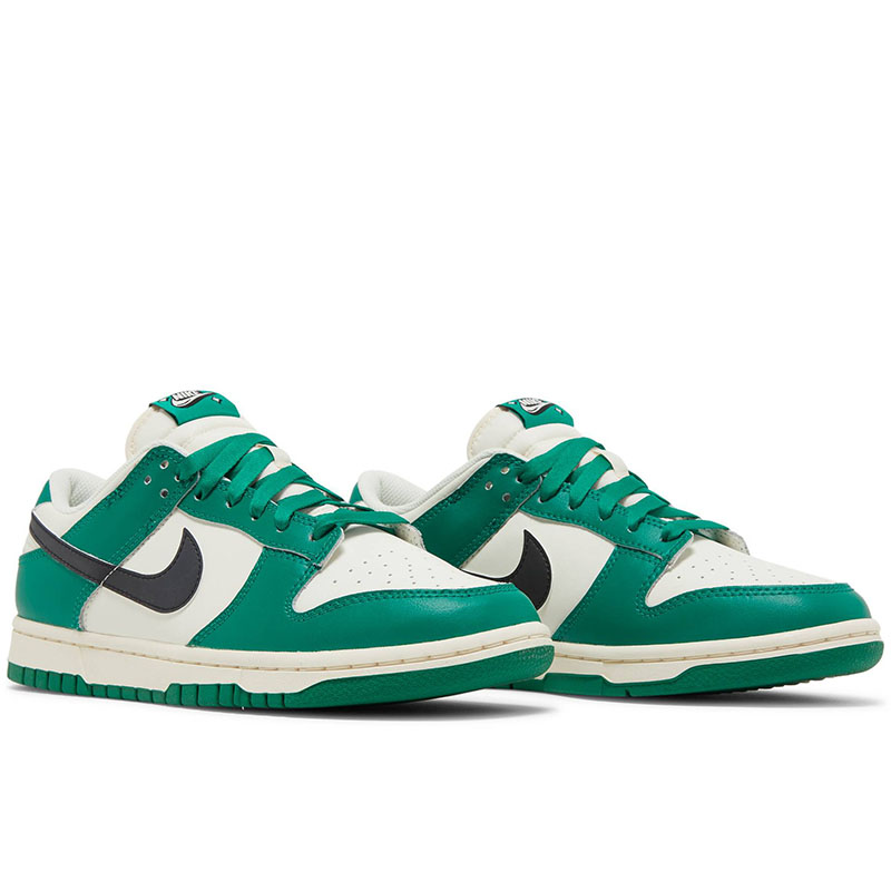 DUNK LOW SE