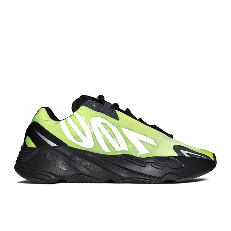 Y**zy boost 700 mnvn 