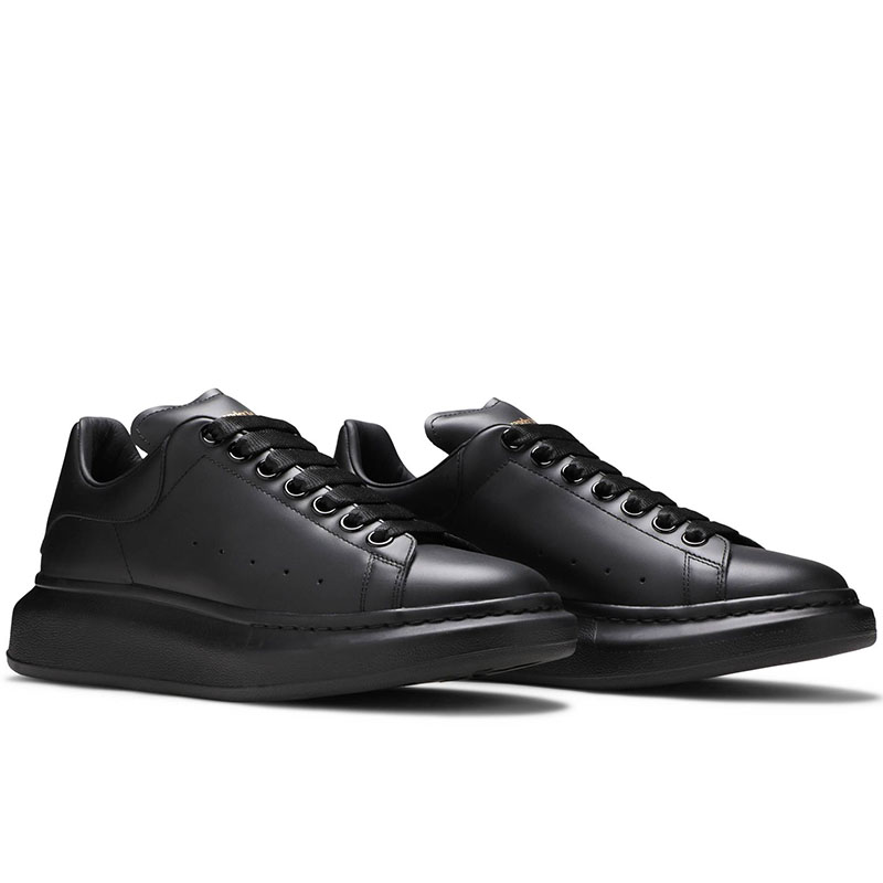 alexander M*Q*en oversized sneaker 