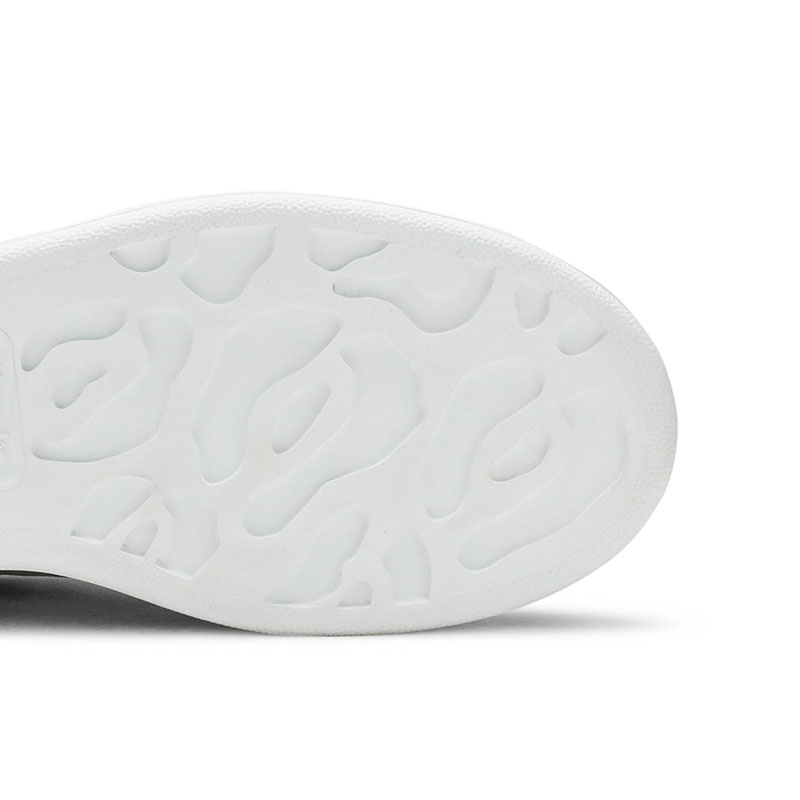 alexander M*Q*en oversized sneaker 