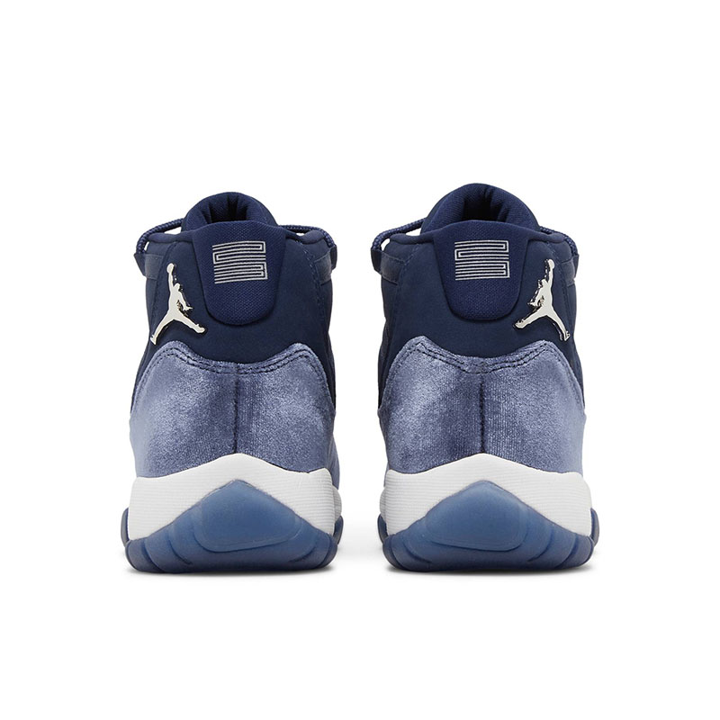 AIR JORDAN 11 RETRO