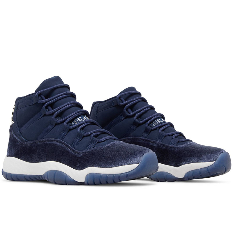 AIR JORDAN 11 RETRO