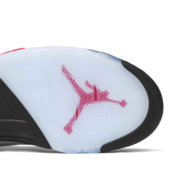 AIR JORDAN 5 RETRO