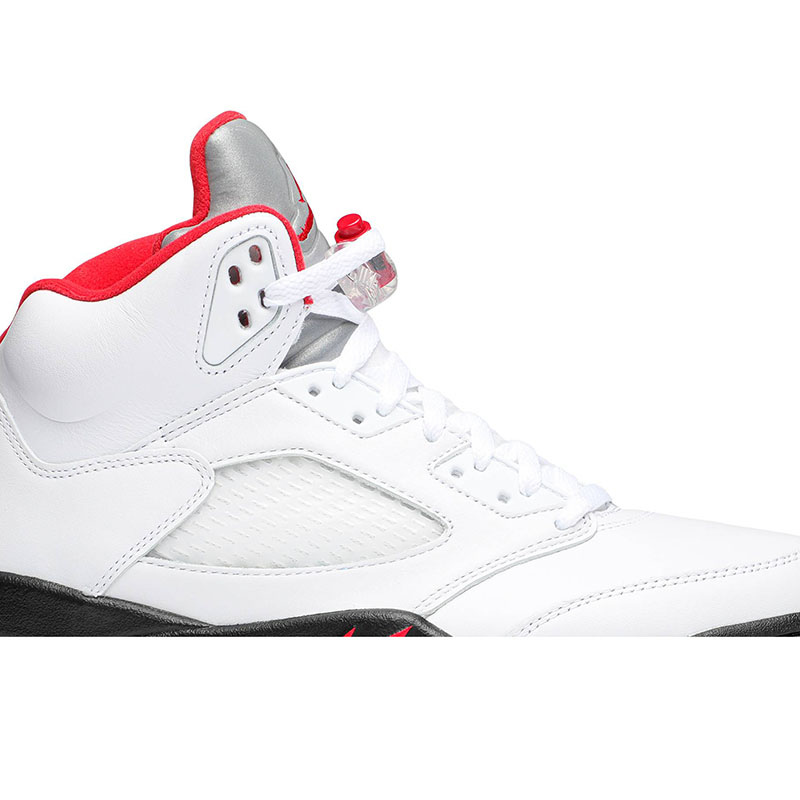 AIR JORDAN 5 RETRO