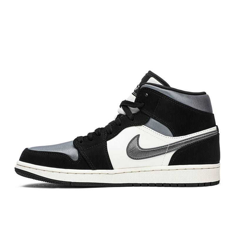 AIR JORDAN 1 MID SE 