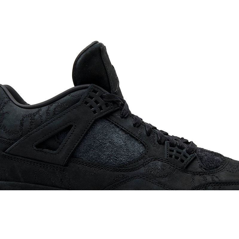 KAWS X AIR JORDAN 4 RETRO 