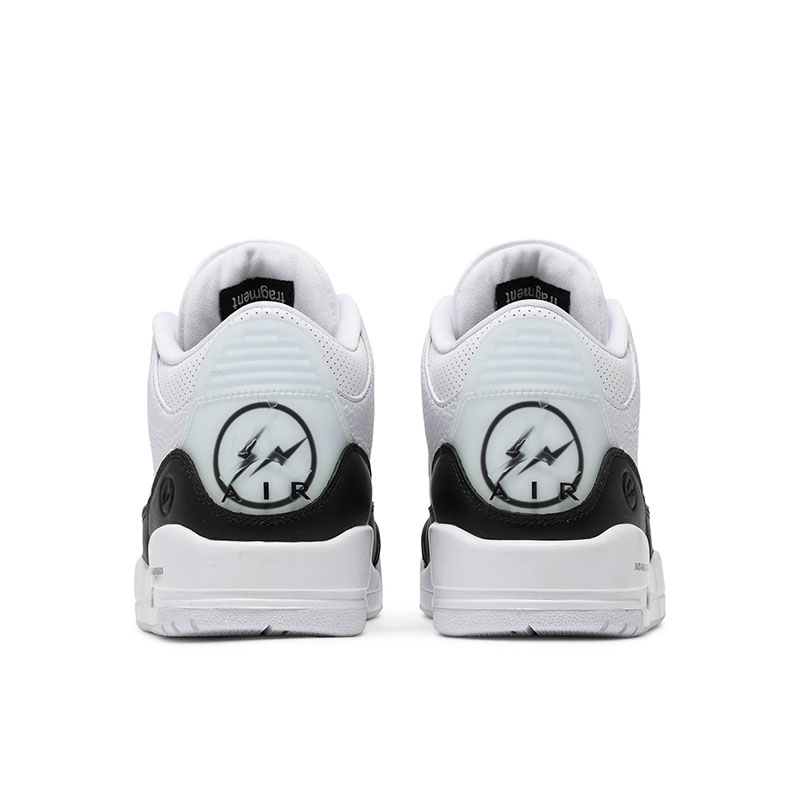 FRAGMENT DESIGN X AIR JORDAN 3 RETRO SP