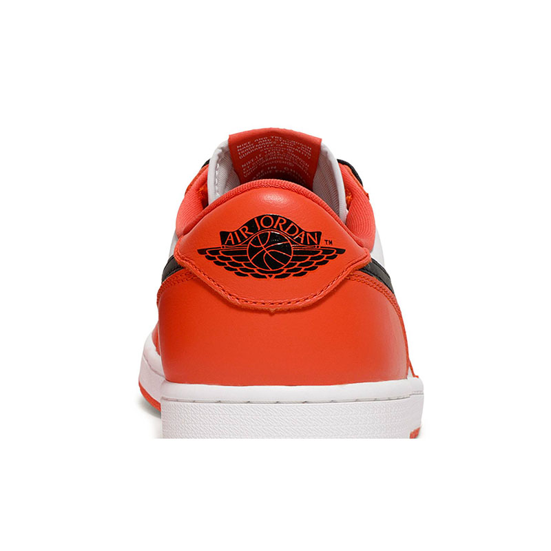 AIR JORDAN 1 RETRO LOW OG 