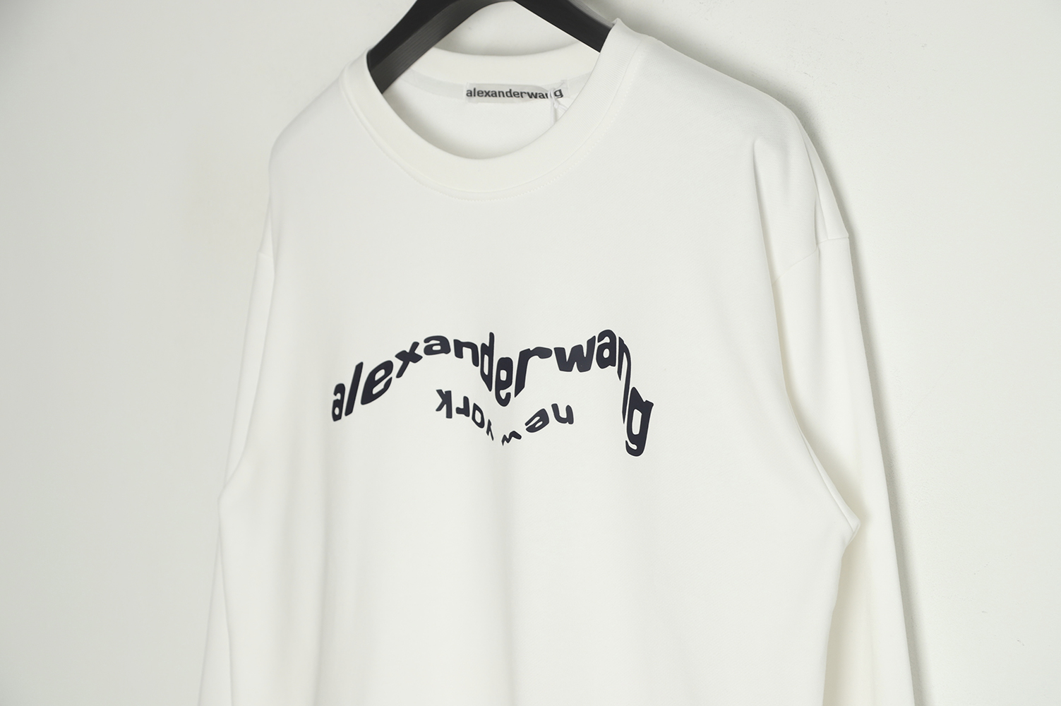 Alexander Wang 22FW Twisted Letters Crewneck Sweatshirt