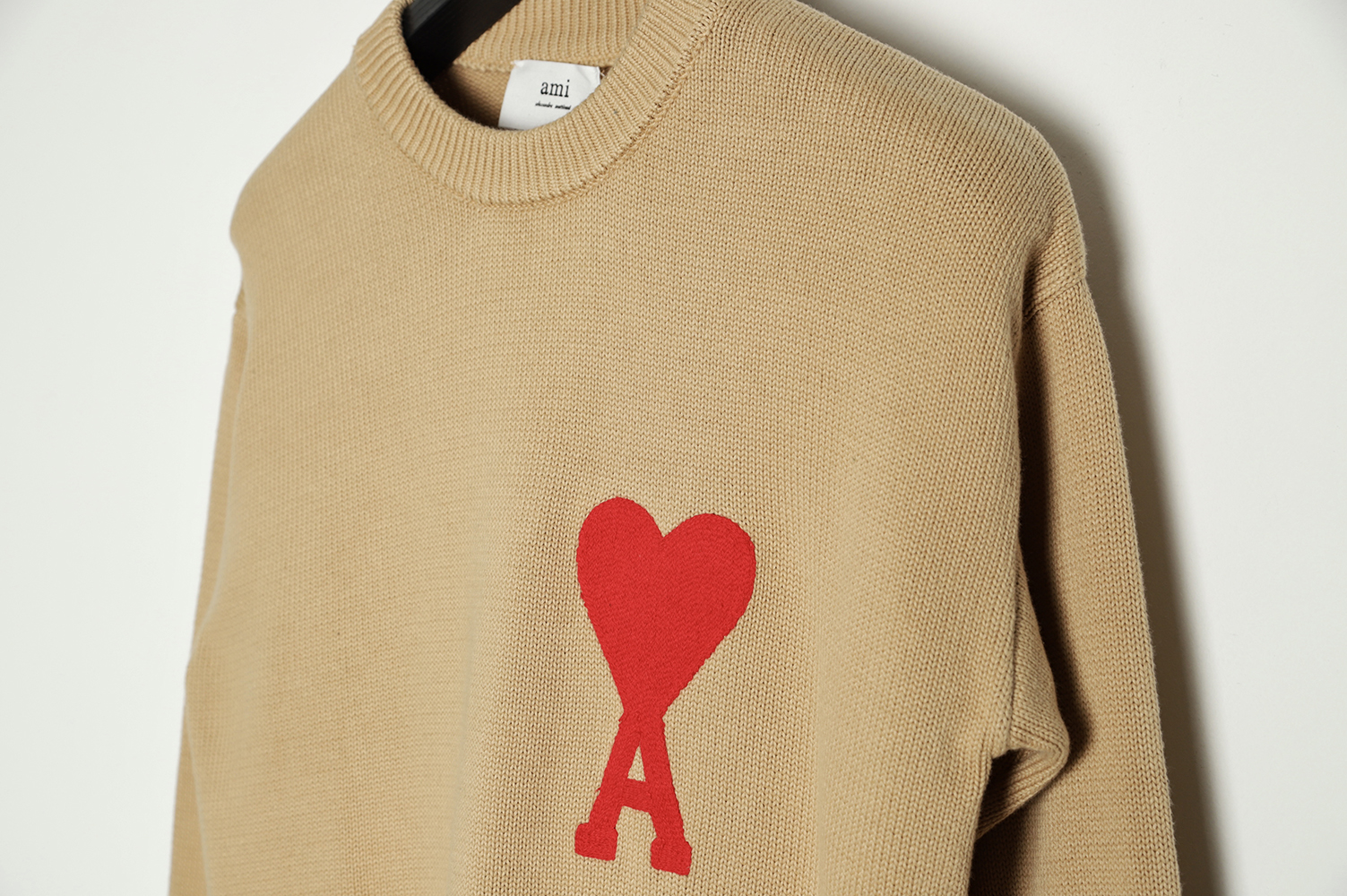 AMI PARIS 21FW Heart Embroidered Round Neck Sweater TSK4