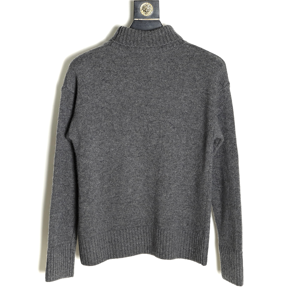 AMI PARIS Heart Turtleneck TSK4