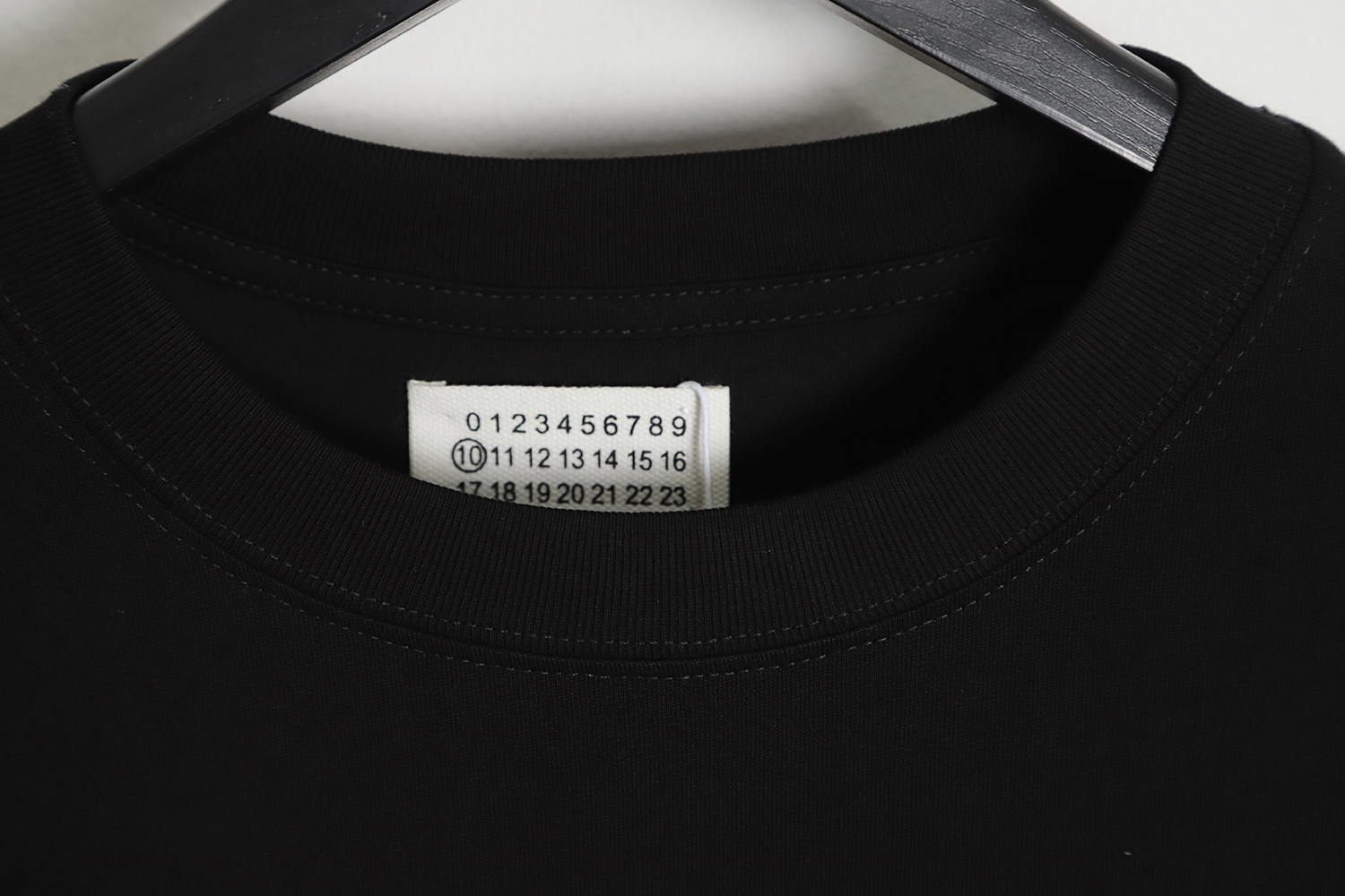 ma*s*n Ma*i*la classic collar embroidered short sleeves