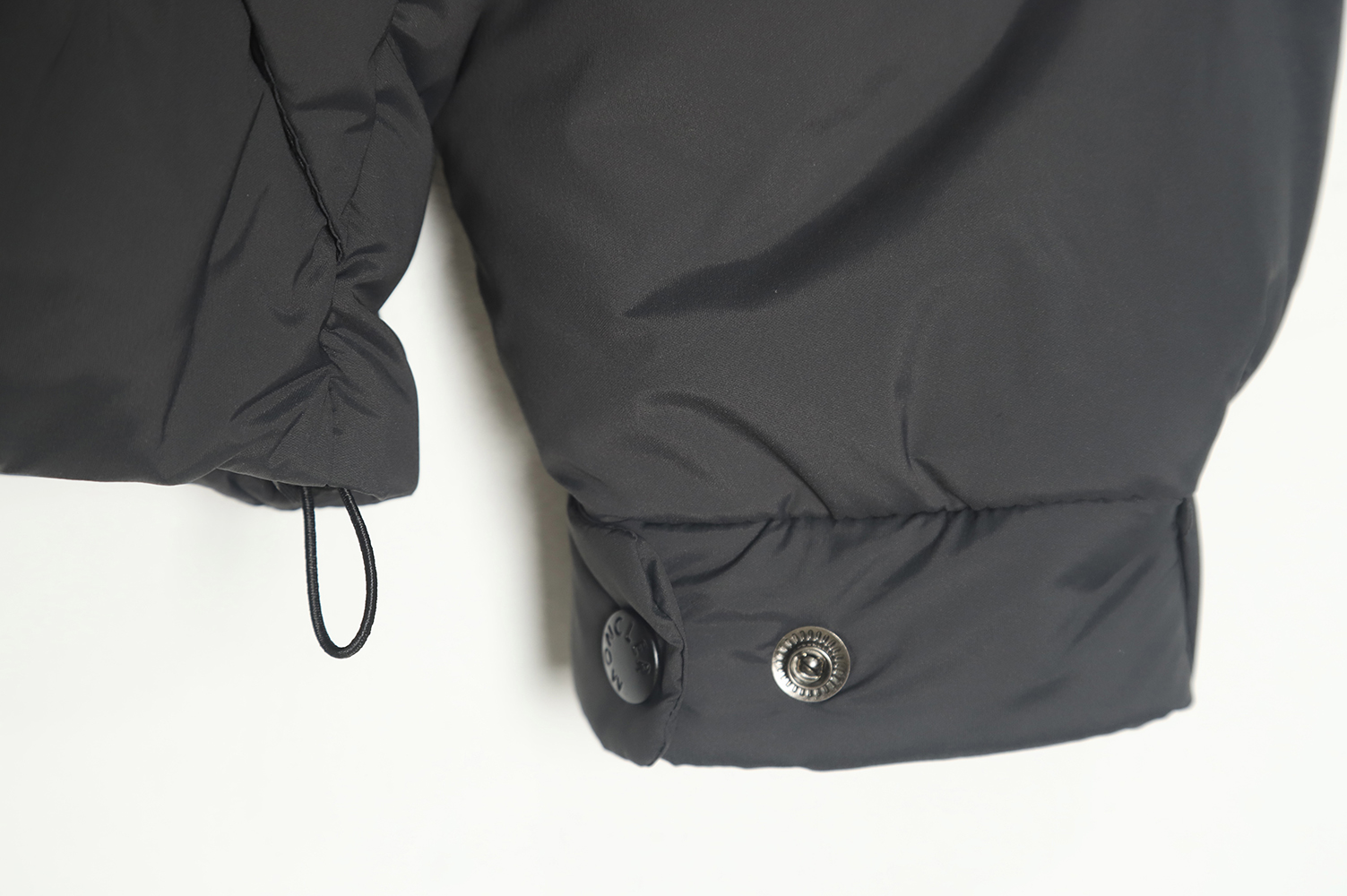 Moncler 22FW madeira black warrior placket three-dimensional embossed letter down jacket