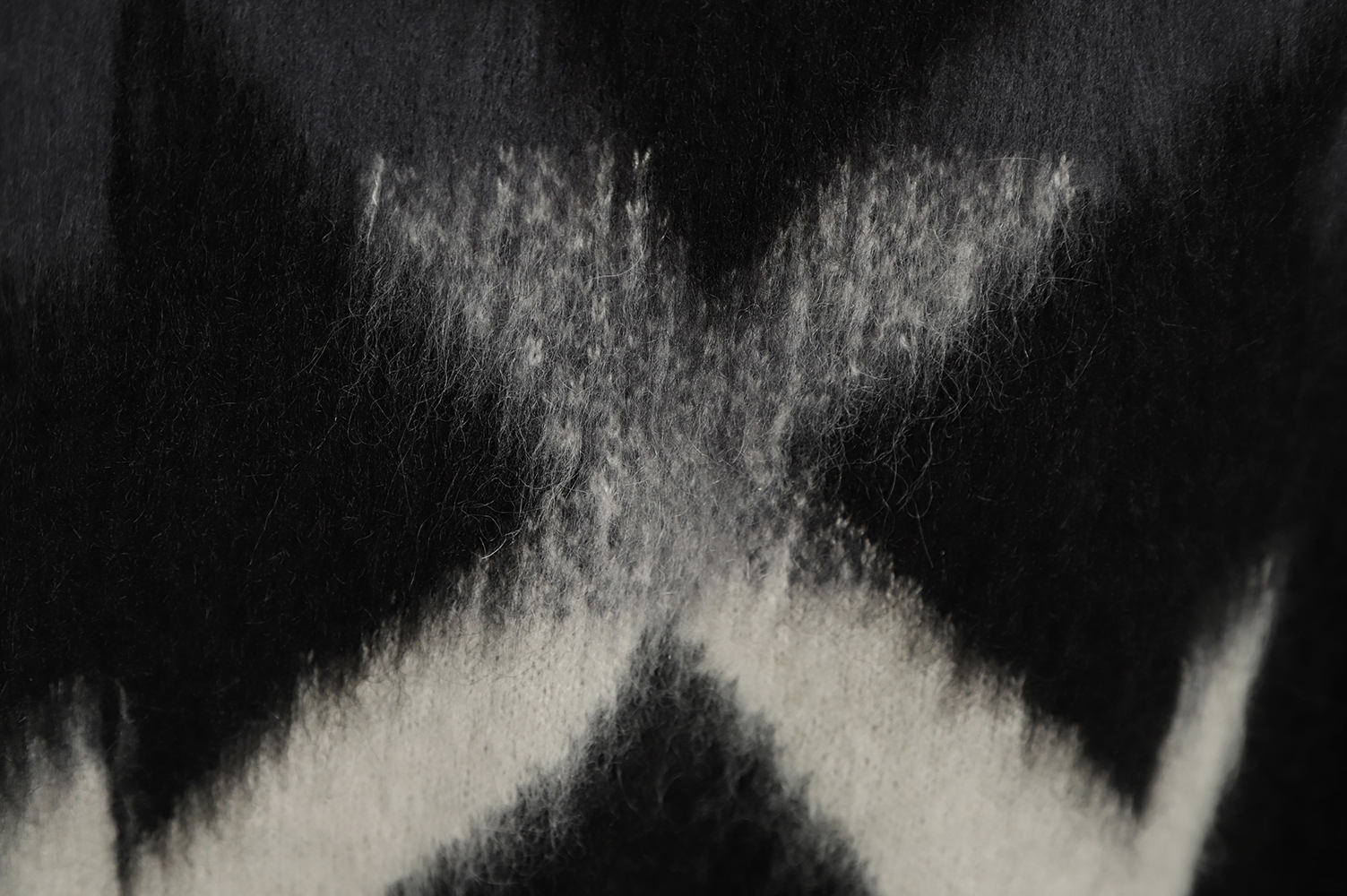 OFF WHITE Mohair Sweater TSK7