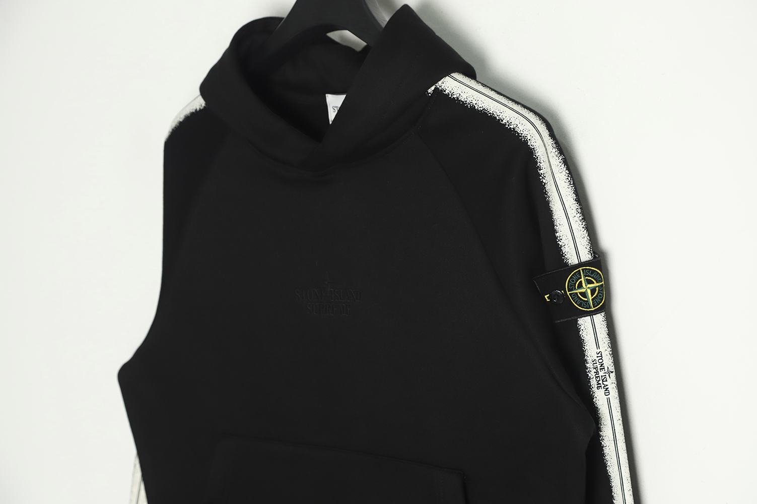 S*p*e ss22 week12 x stone island co-branded side pattern hooded plus fleece sweater