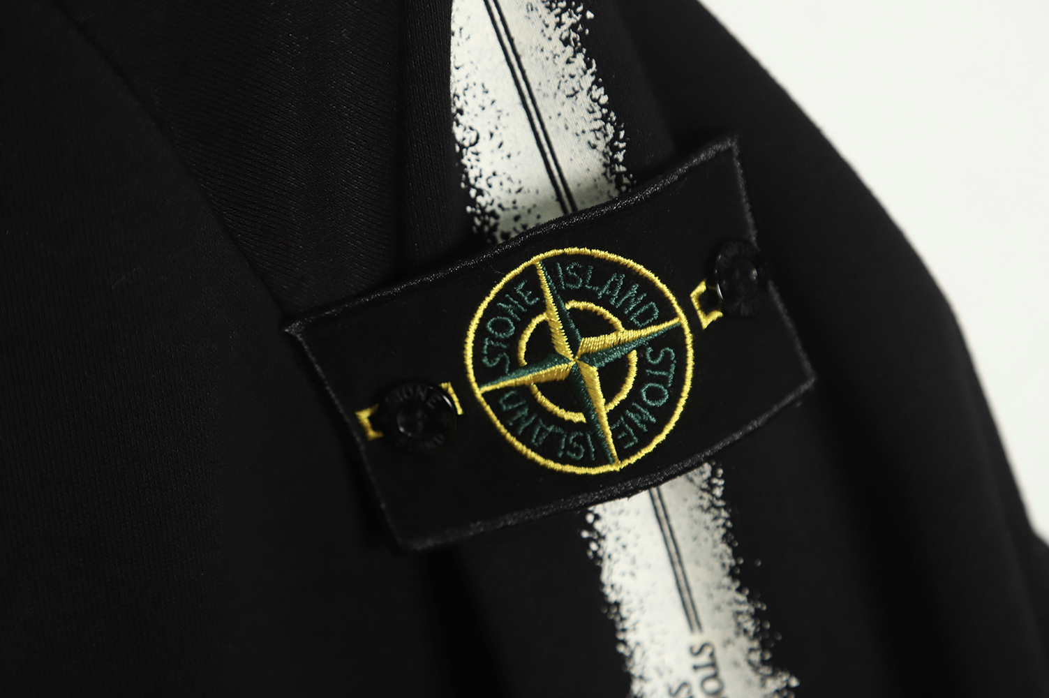 S*p*e ss22 week12 x stone island co-branded side pattern hooded plus fleece sweater