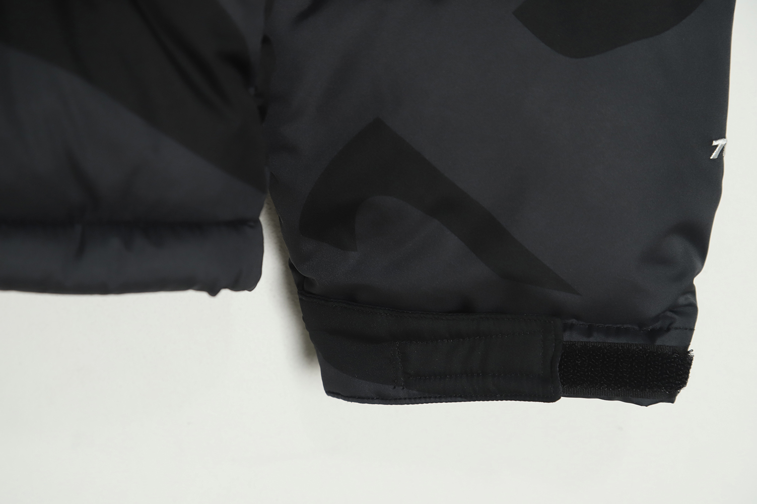 the nor*h F**e kaws joint 1996 american edition down jacket tsk1