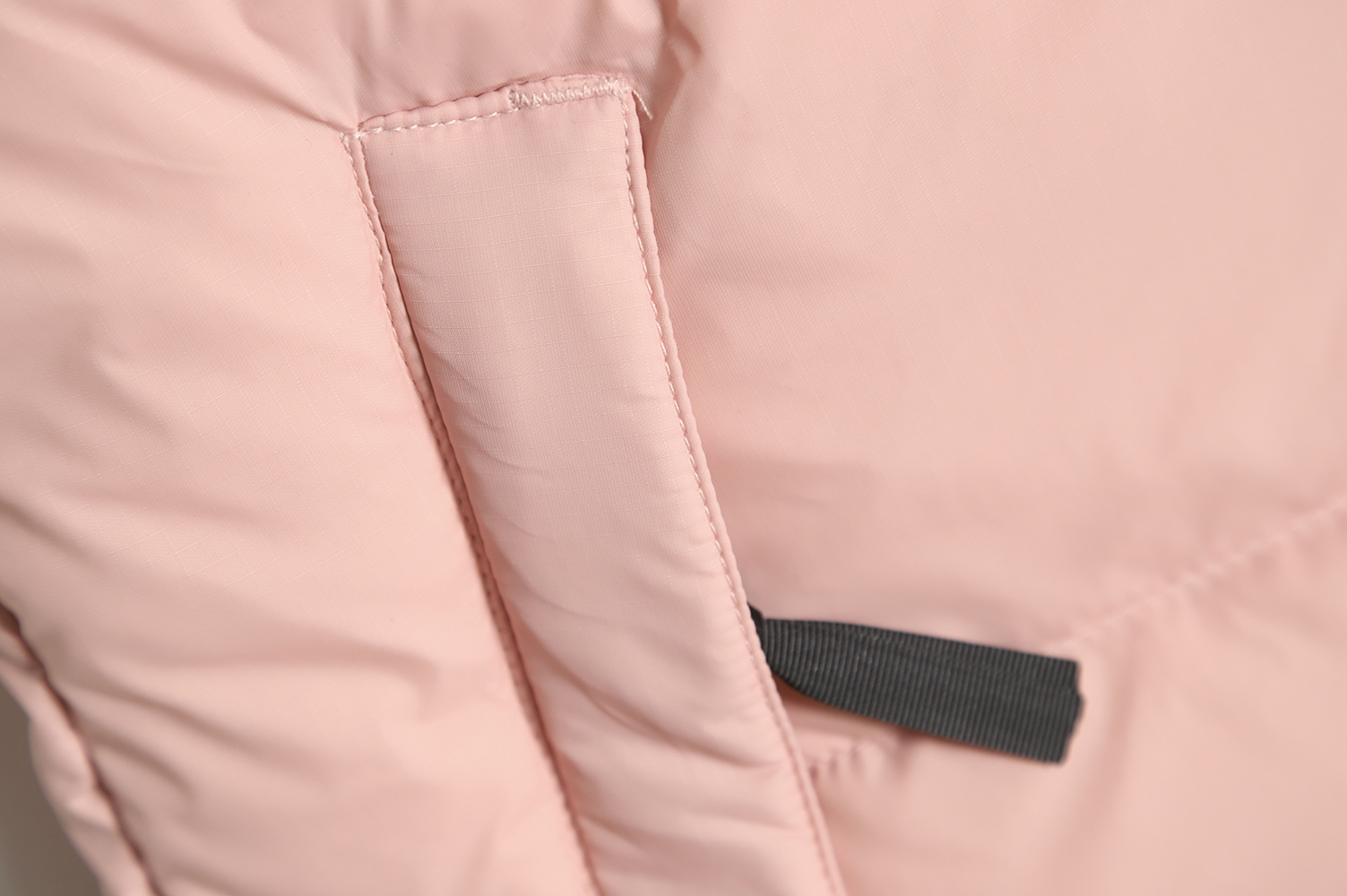 the nor*h F**e classic down vest tsk3