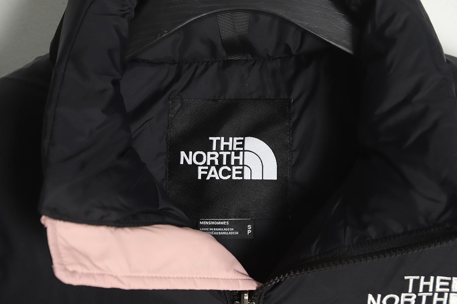 the nor*h F**e classic down vest tsk3
