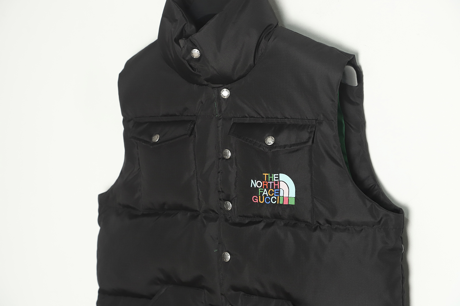 the nor*h f**e x G*u*i joint stand collar down vest tsk1