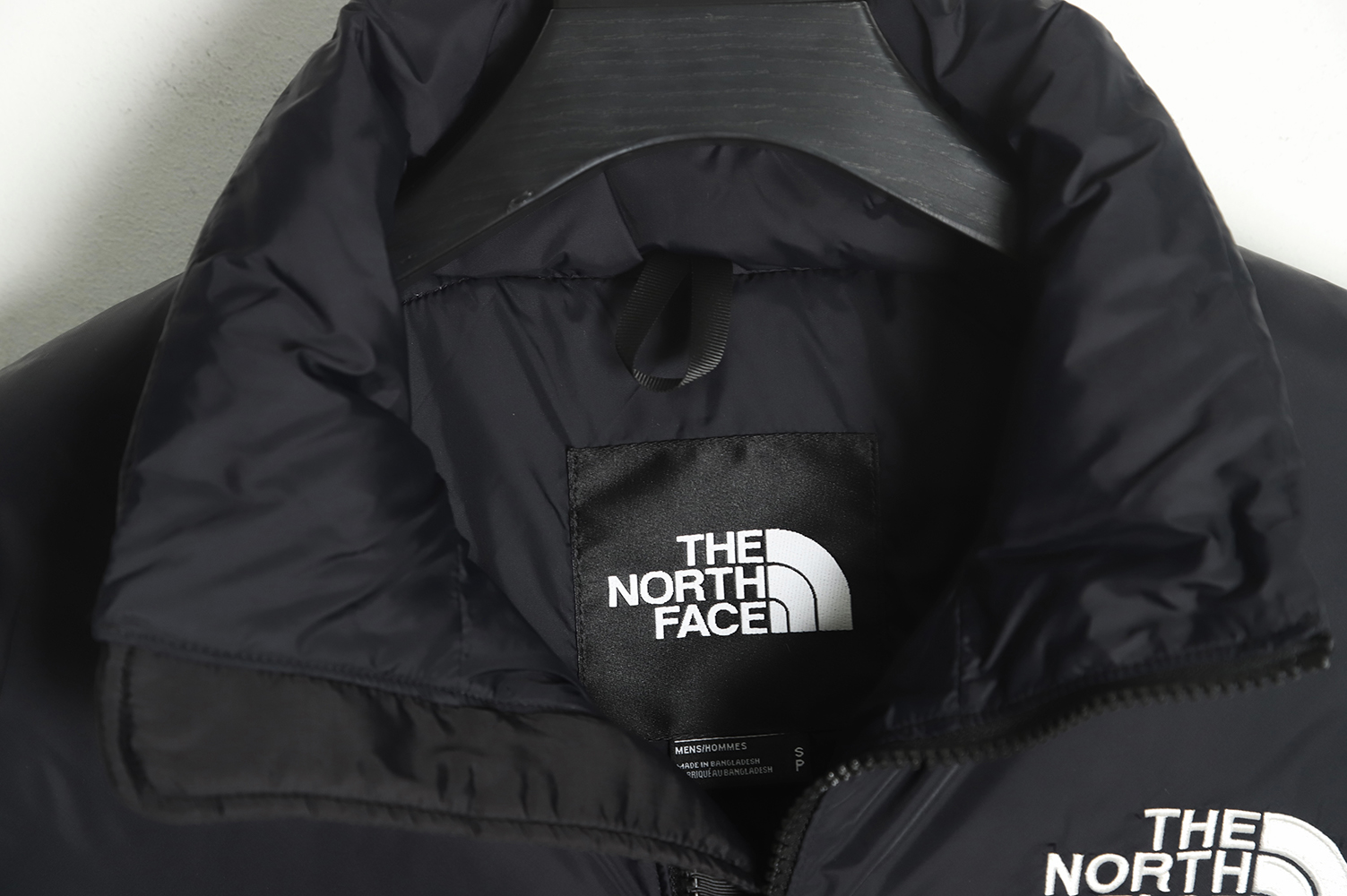 the nor*h F**e classic down vest tsk8