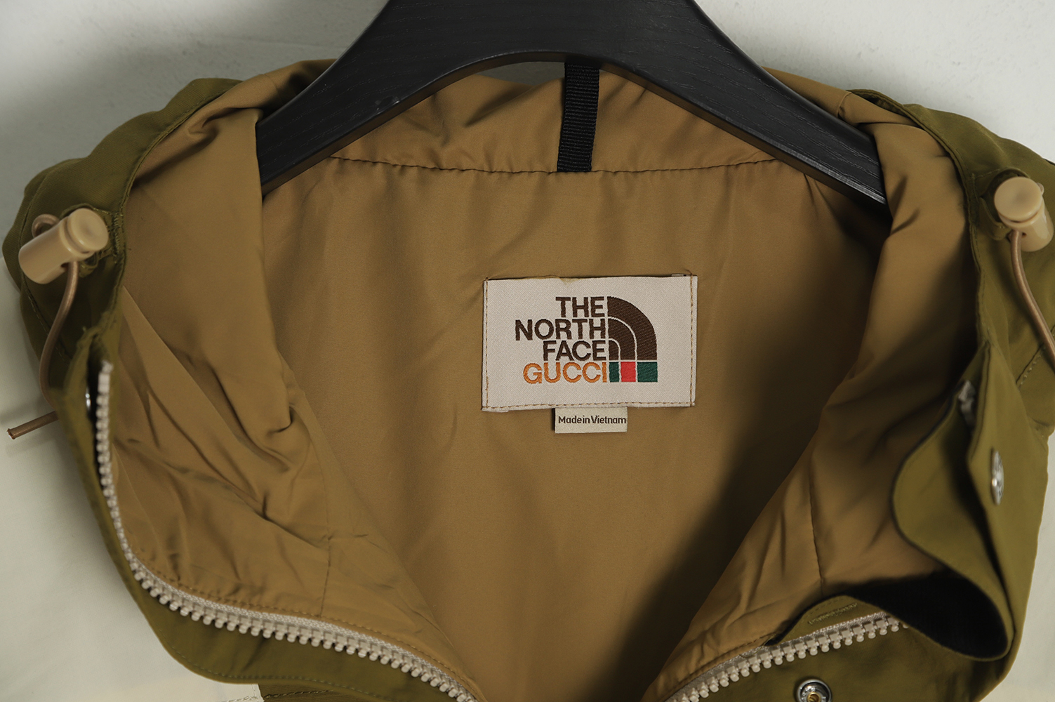 G*u*i x t*f joint jacket series