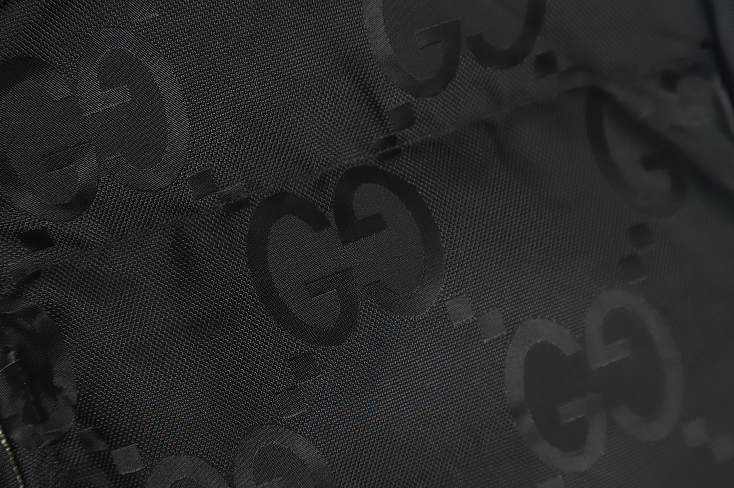 G*u*i 22fw shadow jacquard down jacket tsk1