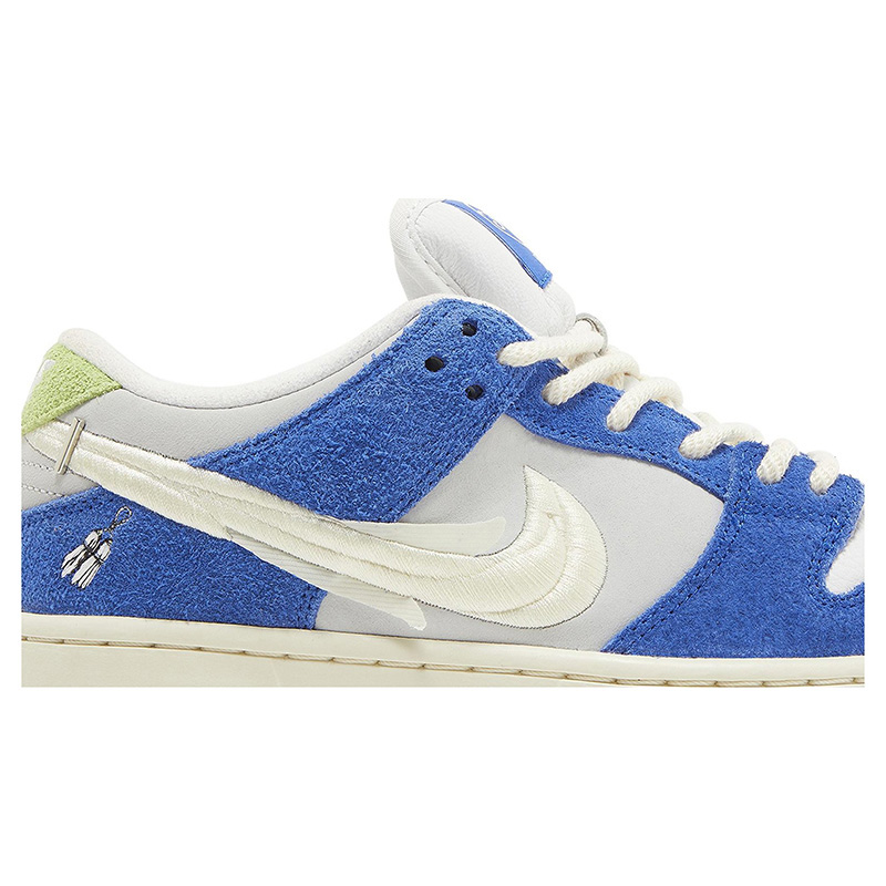 FLY STREETWEAR X DUNK LOW PRO SB