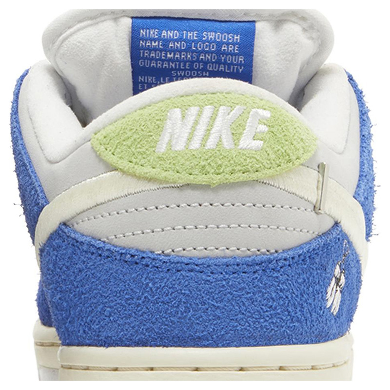 FLY STREETWEAR X DUNK LOW PRO SB