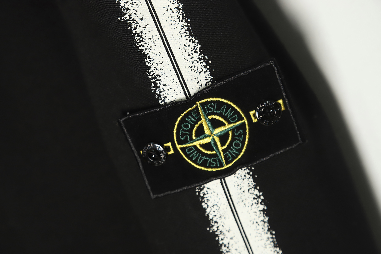 S*p*e ss22 week12 x stone island co-branded side pattern plus fleece pants