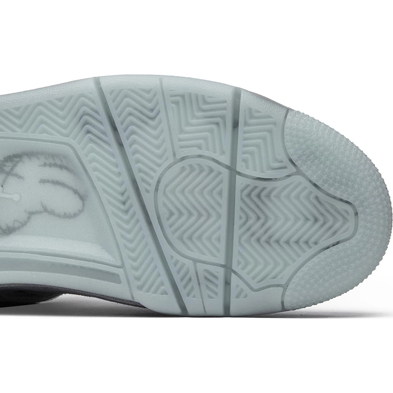 KAWS x Air Jordan 4 Retro 