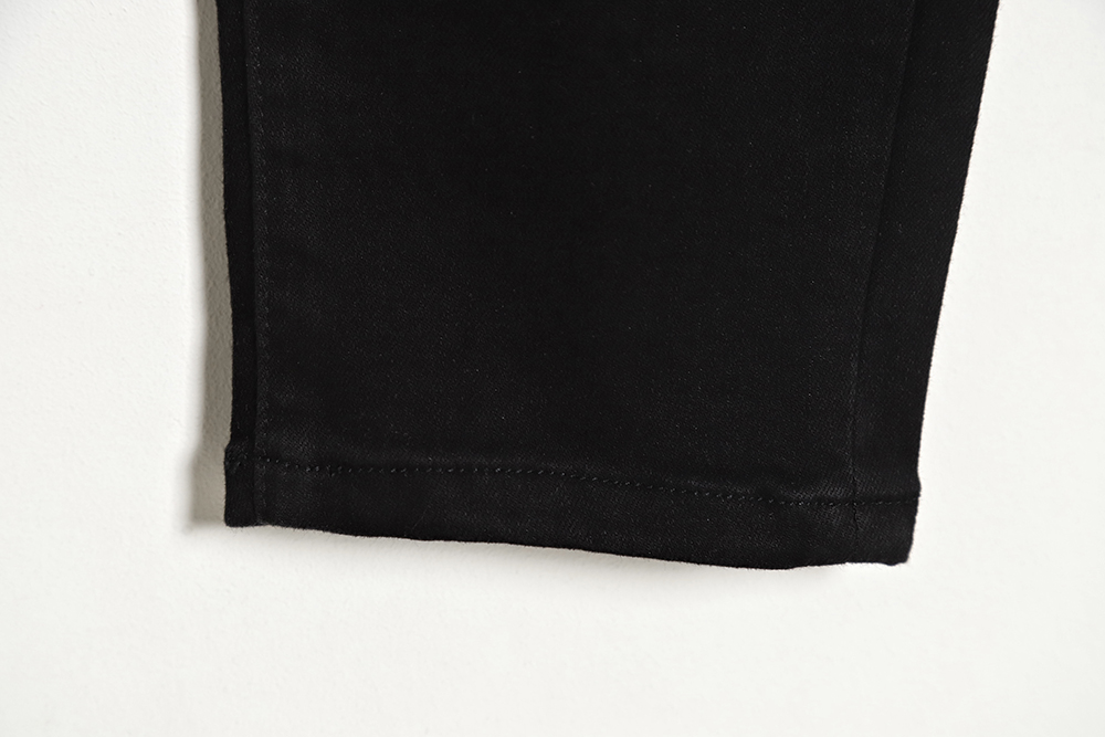 Amiri Classic Zip Jeans