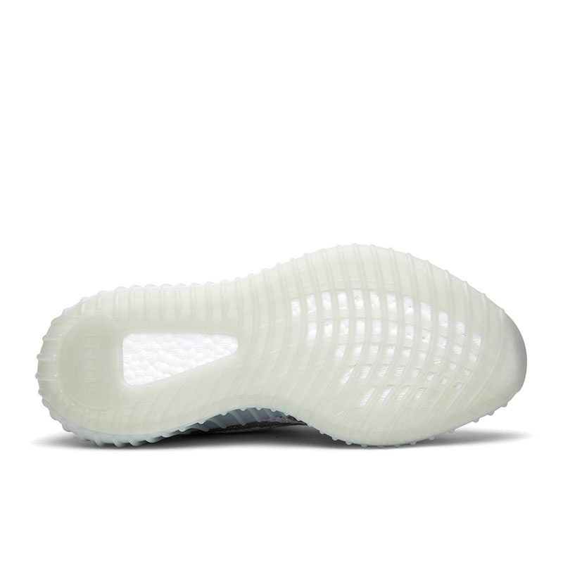 Y**zy boost 350 v2 "blue tint"