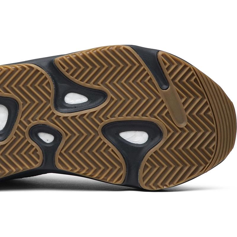 "special price" Y**zy boost 700 v2