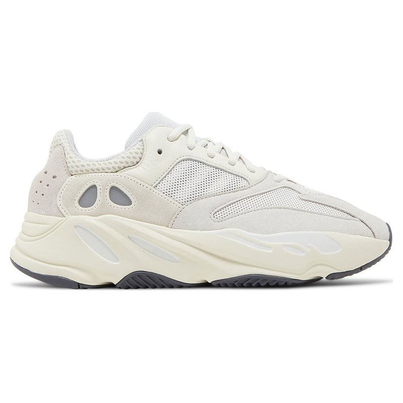 "special price" Y**zy boost 700 "analog"