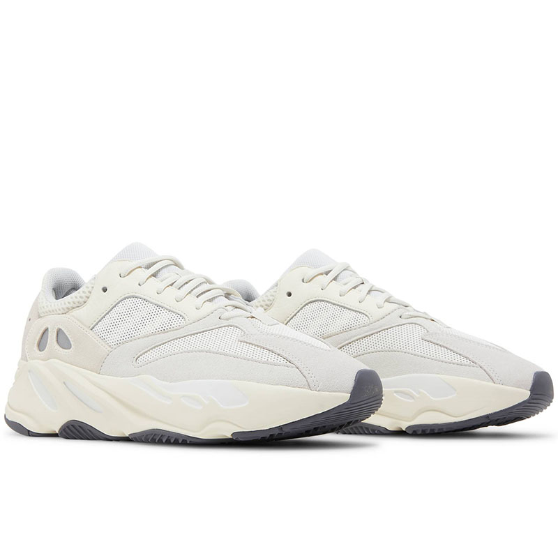 "special price" Y**zy boost 700 "analog"