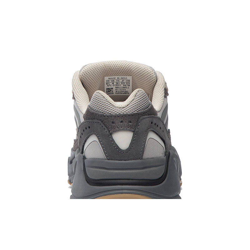 "special price" Y**zy boost 700 v2 "tephra"