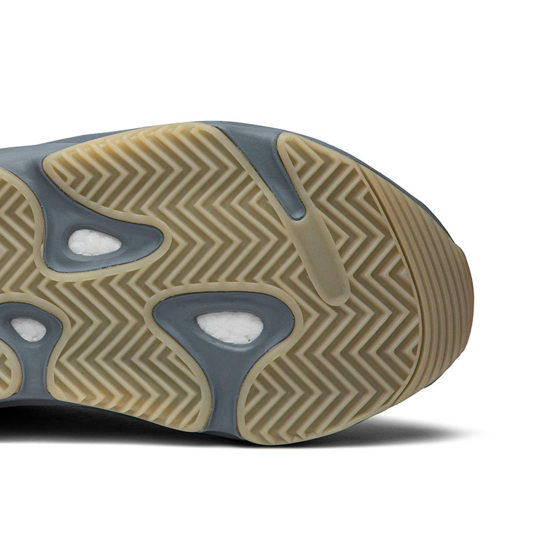 "special price" Y**zy boost 700 v2 