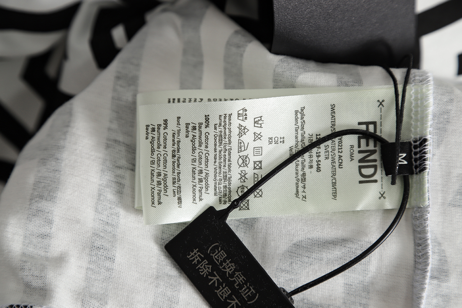 F**di 23ss black and white full letter short-sleeved t-shirt