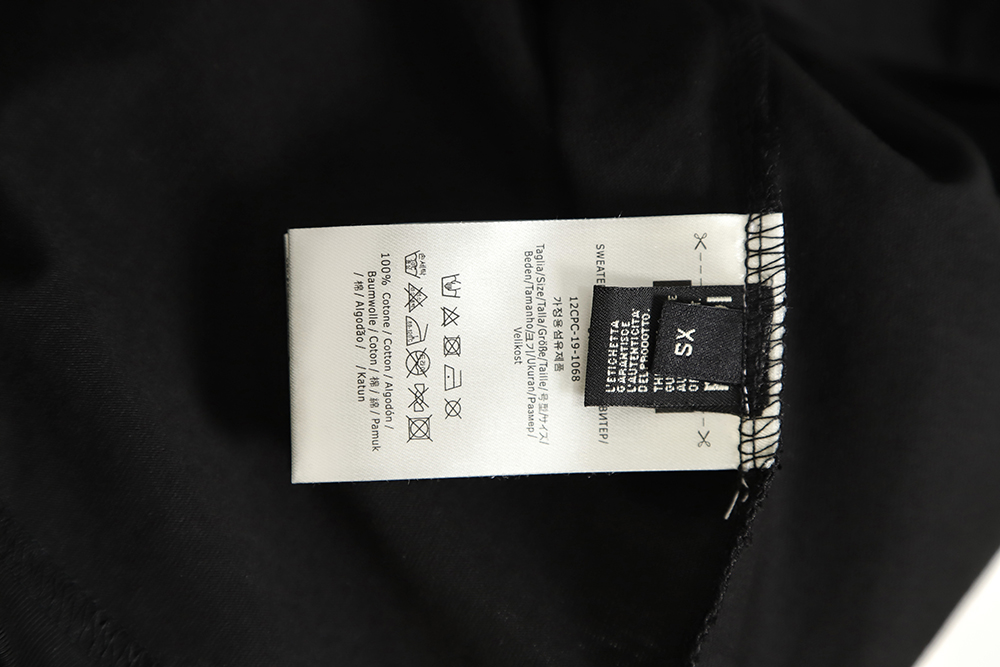 F**di 23ss laser anime bear pattern short sleeve tsk1